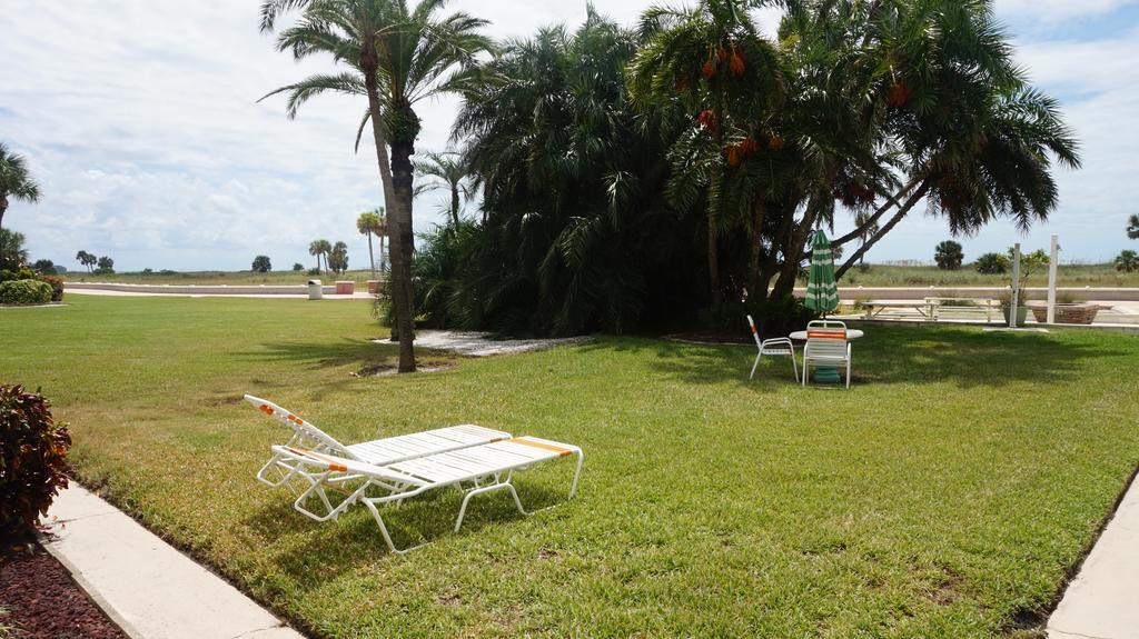 Tropic Terrace Of Treasure Island Hotel Сейнт Пийт Бийч Екстериор снимка